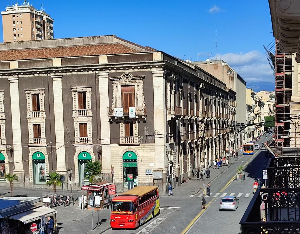 Bed and Breakfast Cortile Stesicoro Catania Exterior foto
