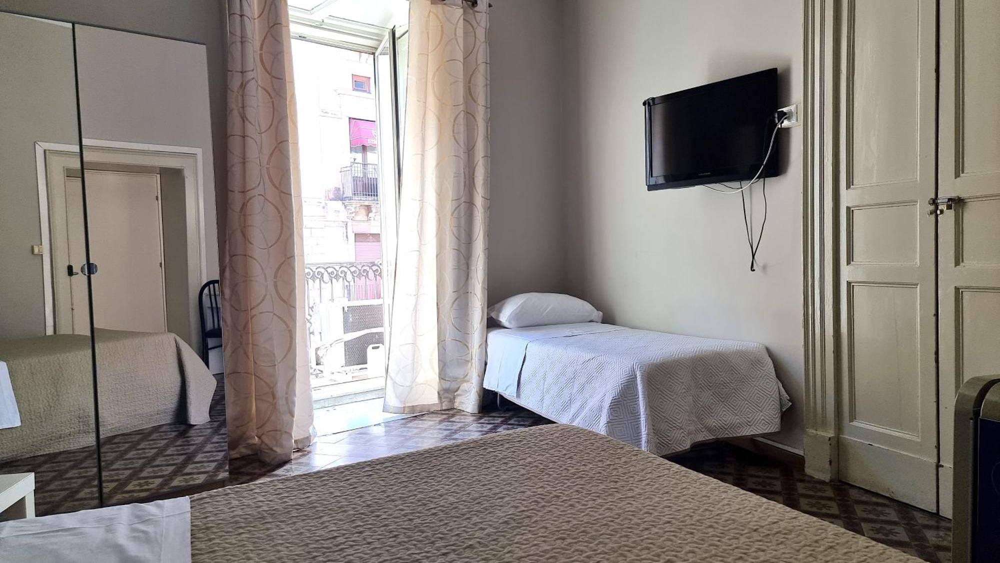 Bed and Breakfast Cortile Stesicoro Catania Exterior foto