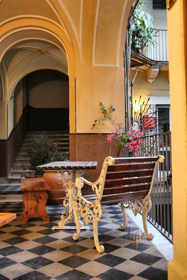 Bed and Breakfast Cortile Stesicoro Catania Exterior foto
